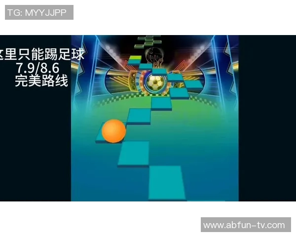 被踢的足球如同命运的轮盘在草地上旋转不息的故事 被踢的足球如同命运的轮盘在草地上旋转不息的故事